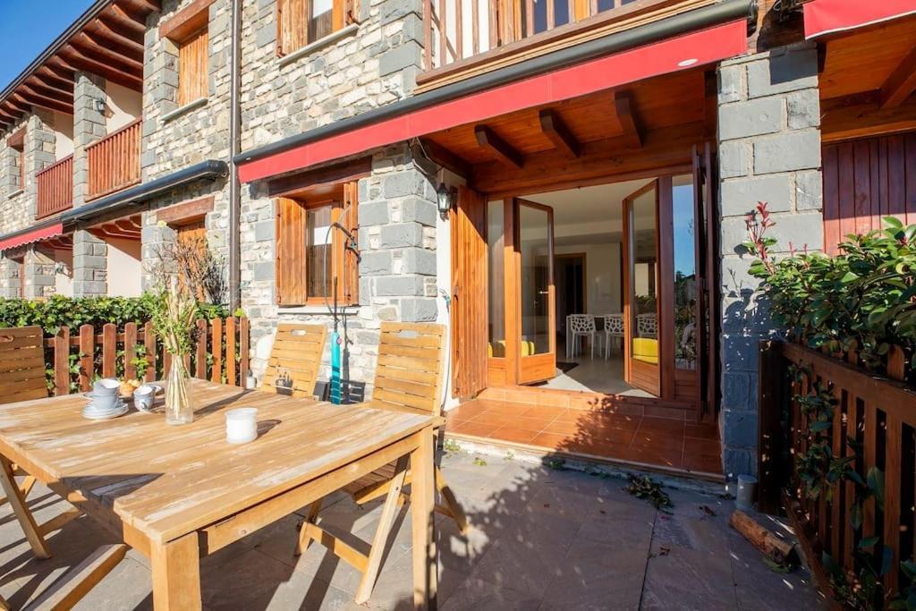 Casa Nieves Daire Villanúa Dış mekan fotoğraf